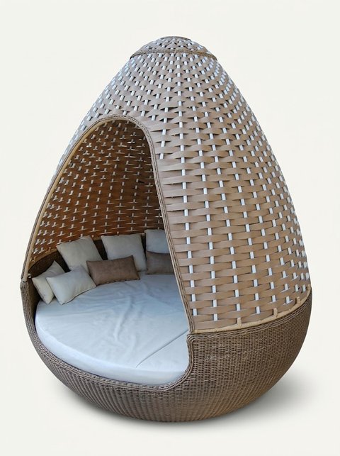 Egg Pod Daybed (Brown)