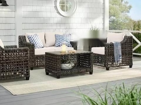 Open-Lattice Conversation Set