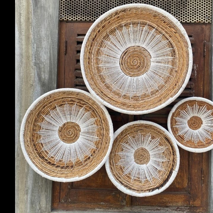 Ray Wall Plates, Set of Four