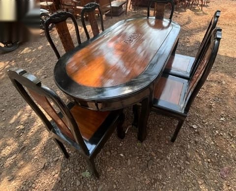 Oval Dining Set, black edge, six carved chairs